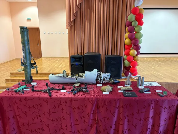 Выставка СВОи Герои